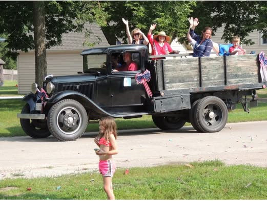 Vintage truck in a Hooper parade — details requested, shared by Anne Skidmore
